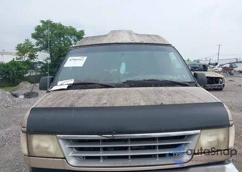 1996 Ford Econoline E150 Van из США, поврежденный, VIN 1FDEE14H5THA03944